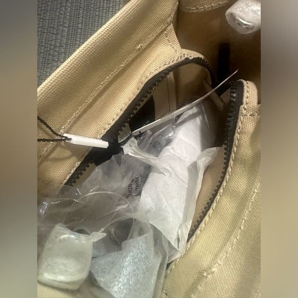 Marc Jacobs || NWT || Workwear Small Canvas Tote w/ Strap - Picture 5 of 14